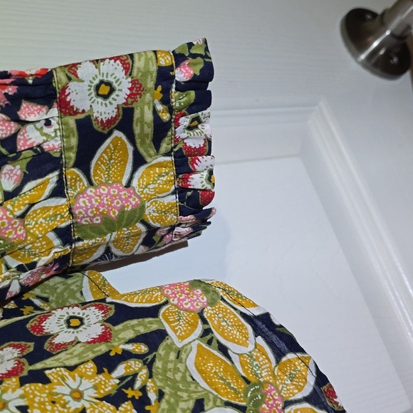 Talbots 3/4 Button Front Pintuck Floral Long Sleeve Blouse - Picture 3 of 8